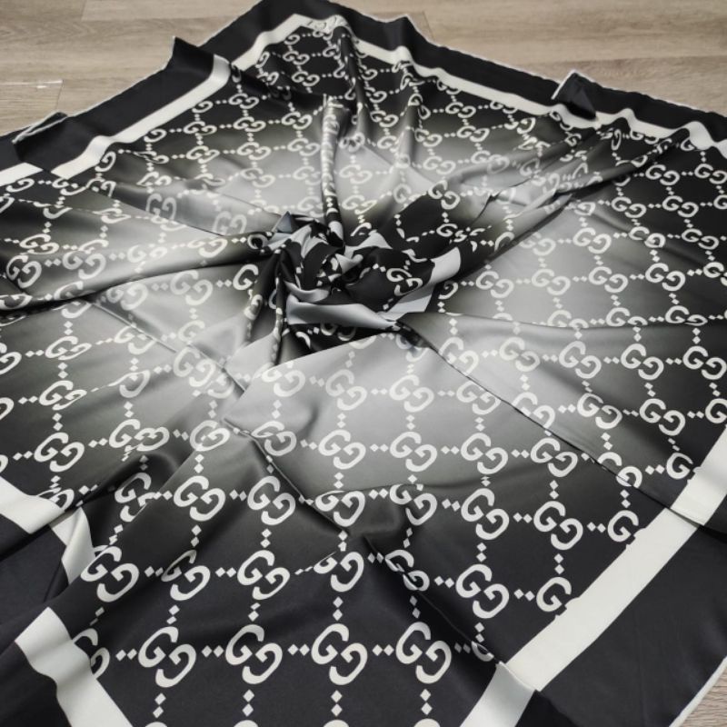 Kerudung Segi Empat Jilbab Pesta Mewah