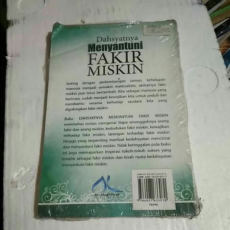 Buku Dahsyatnya Menyantuni Fakir Miskin Shopee Indonesia