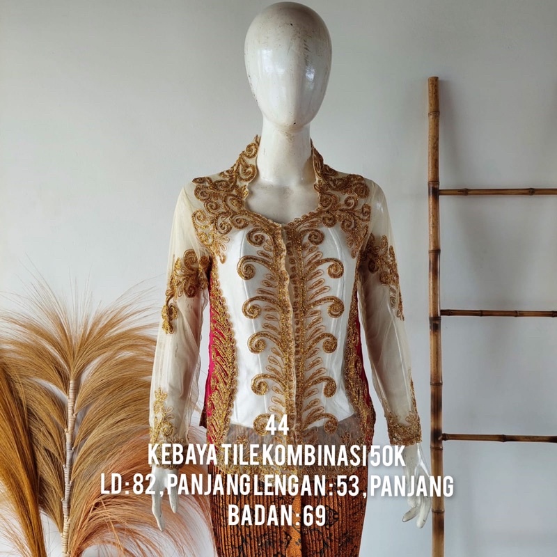 kebaya kondangan/kebaya wisuda