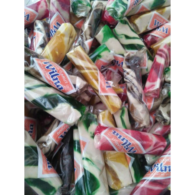 Dodol Zebra/Dodol Garut( isi 12-15 tergantung beratnya)/Dodol Buah/Dodol Warna/Dodol Wilna 250gram