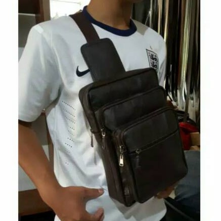 TAS SELEMPANG PRIA KULIT COKLAT MODEL DADA SLING BAG ASLI PAPIRUT