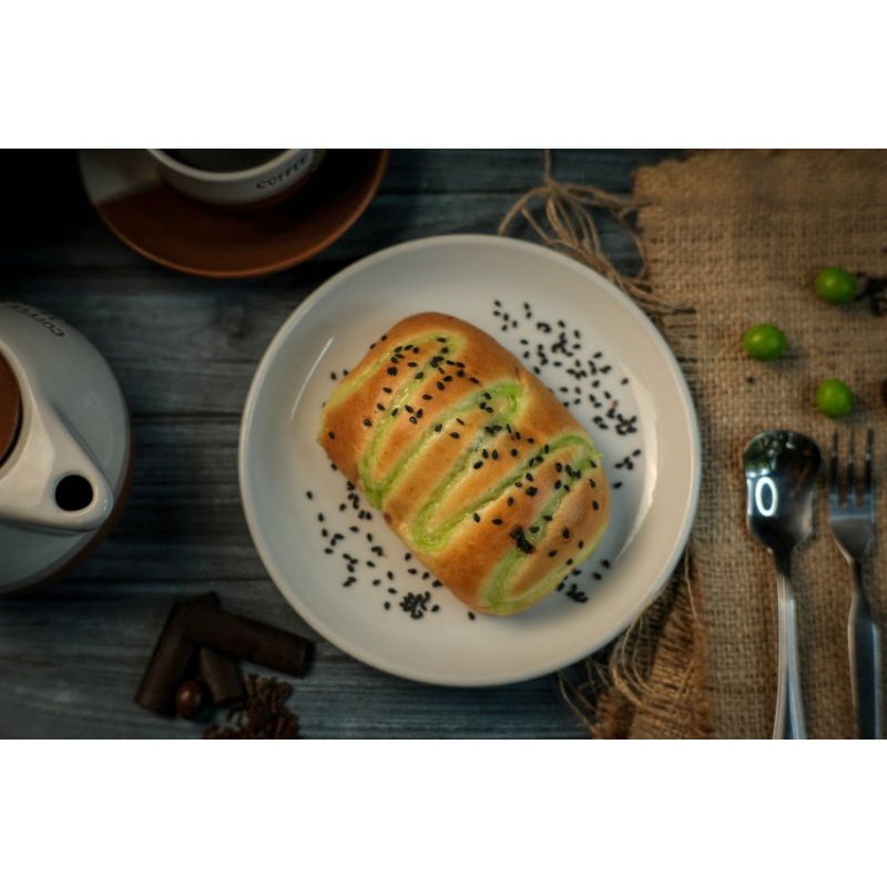 

Coklat Kiwi Lembut Manis Viral Bakery Jakarta Halal Pocket Bread