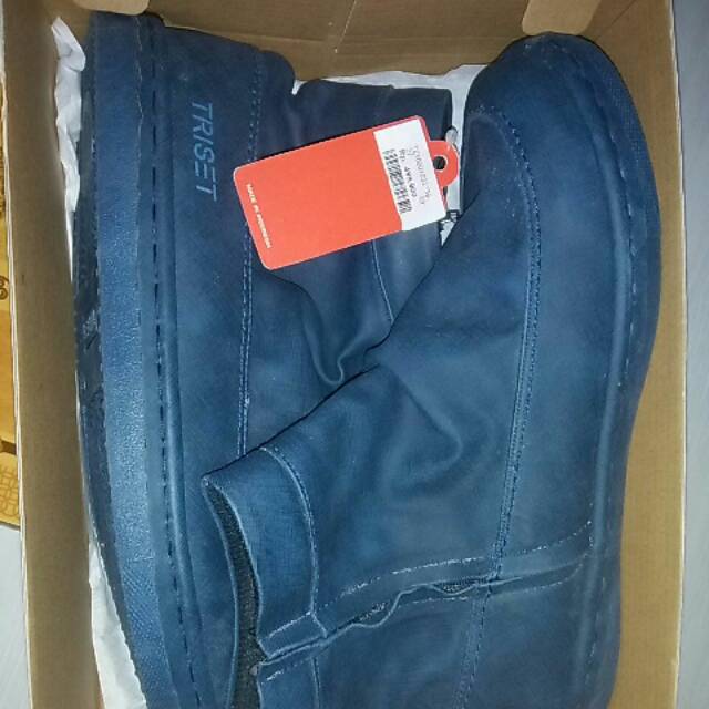 Triset Sepatu wanita SALE (preloved mulus 99%)