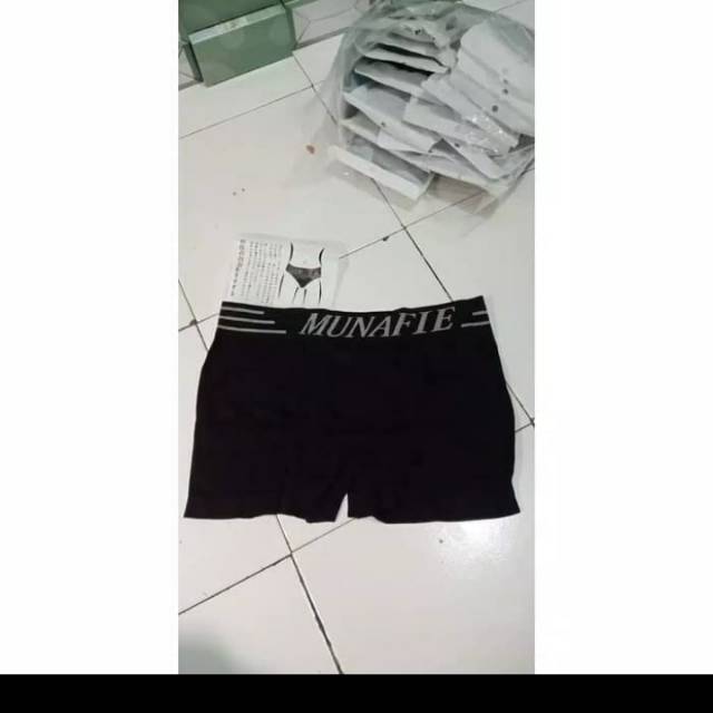 Boxer Cowok munafie