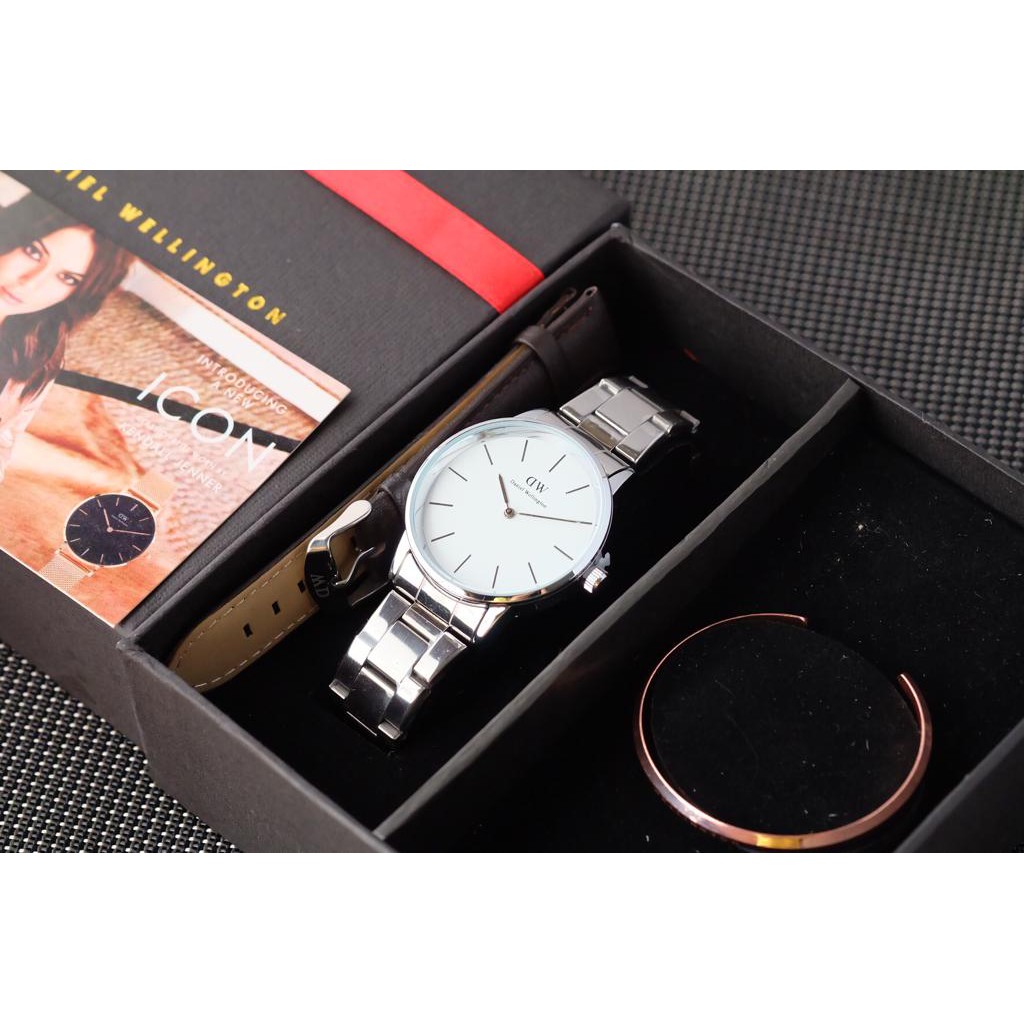 Jam Tangan Analog Pria Wanita New Model Best Seller Merk Branded Super Tali Rantai Fullset