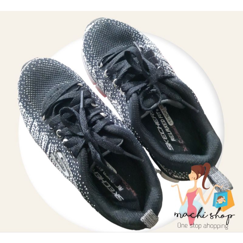 Sepatu skechers anak laki laki size 29 memory foam preloved