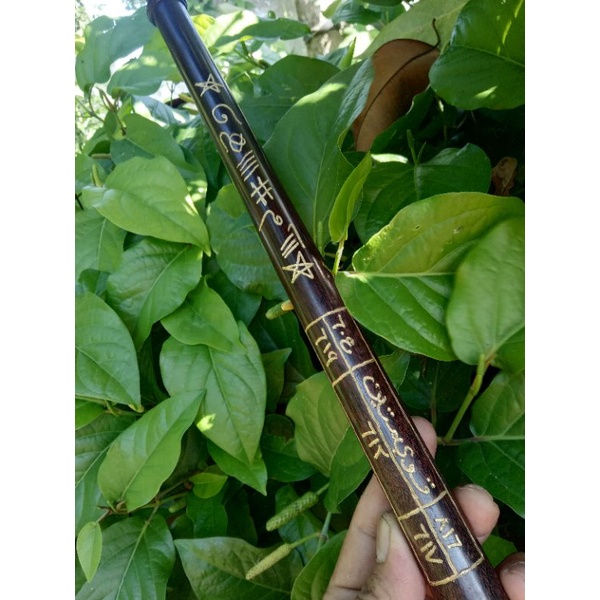 Tongkat komando kayu galiasem ukir rajah/haikal sulaiman