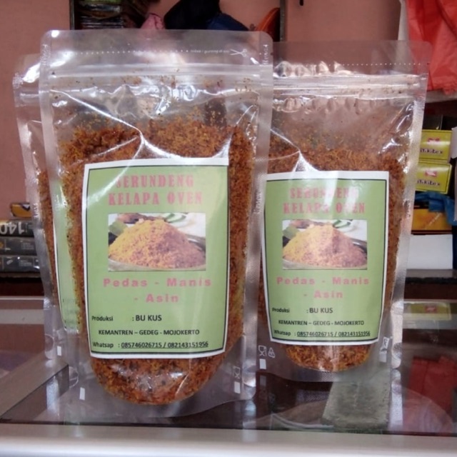 

Serundeng kelapa