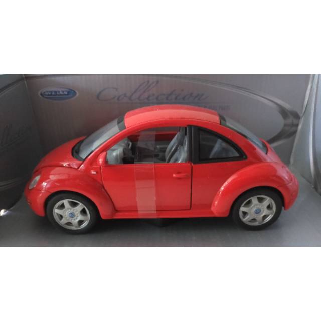 DIE CAST MOBIL WELLY 1:24 VW NEW BEETLE