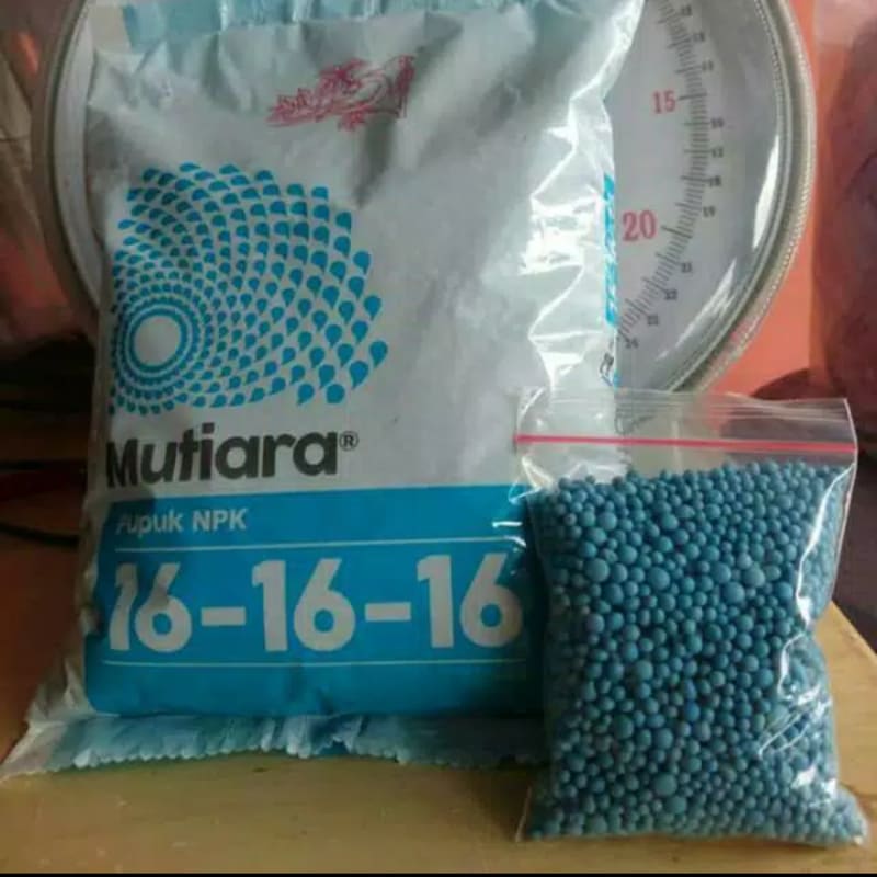 Pupuk NPK Mutiara 16-16-16 | Kemasan Repack 200gr