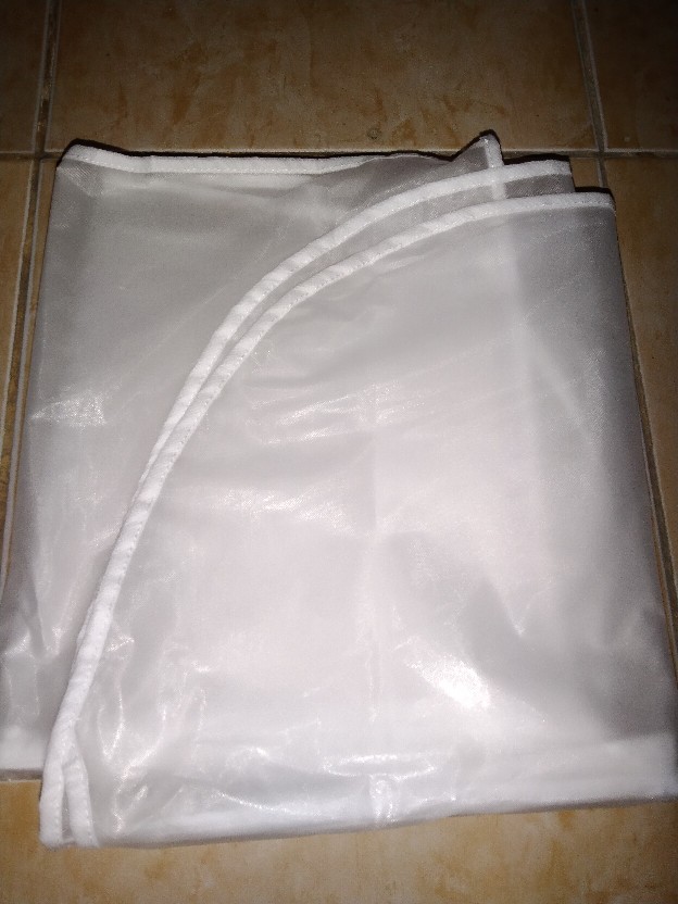 Sesebi Cover Pelindung Baju Anti Air Debu Berkualitas Murah