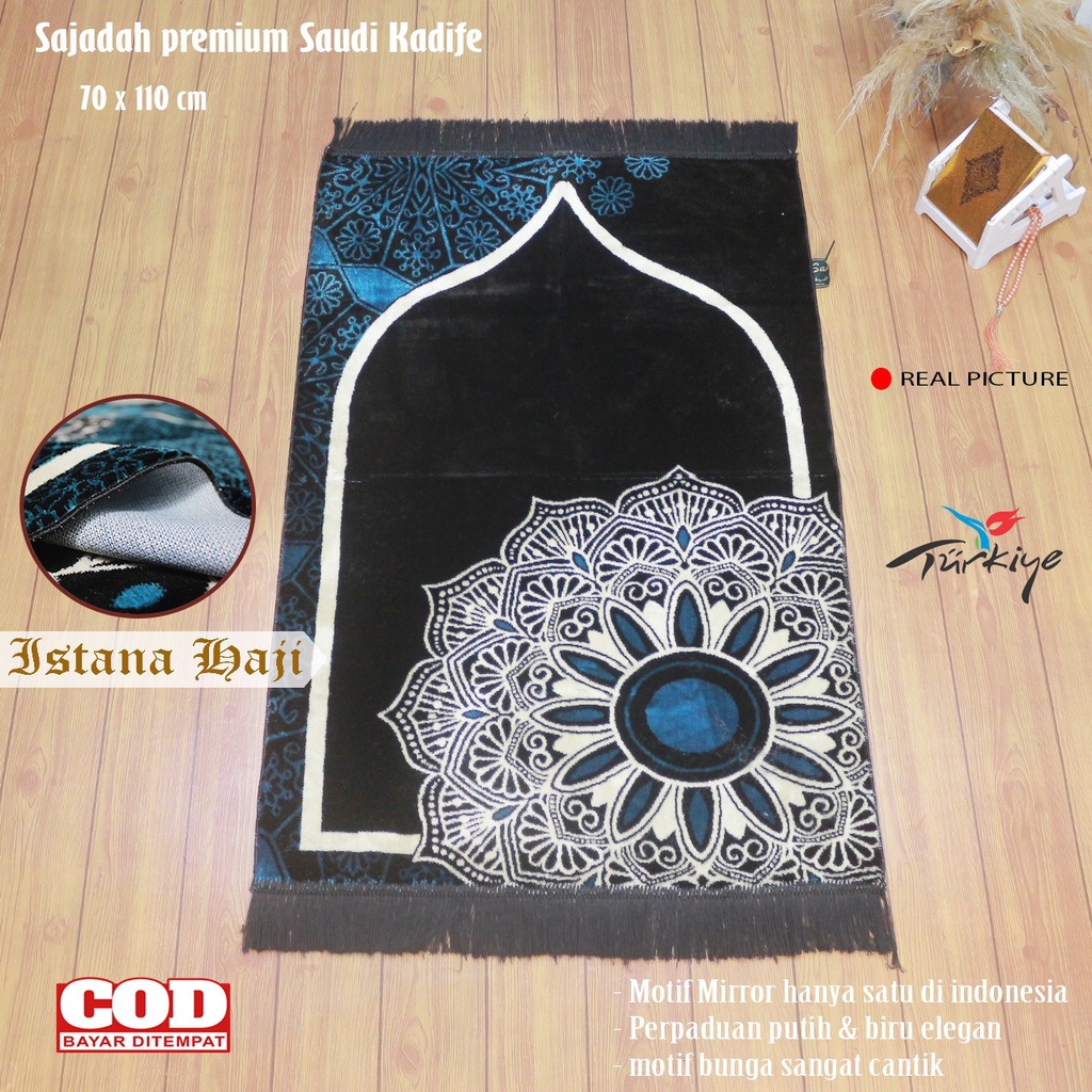 Sajadah Dewasa Premium Motif Bunga Cantik Dasar Hitam