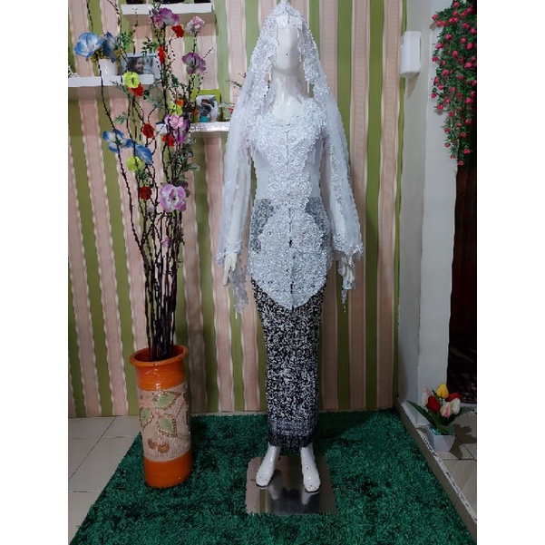kebaya stelan bordir full fayet rok dan slayer