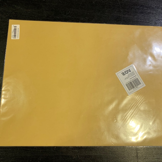 

Sampul coklat polos dan karakter