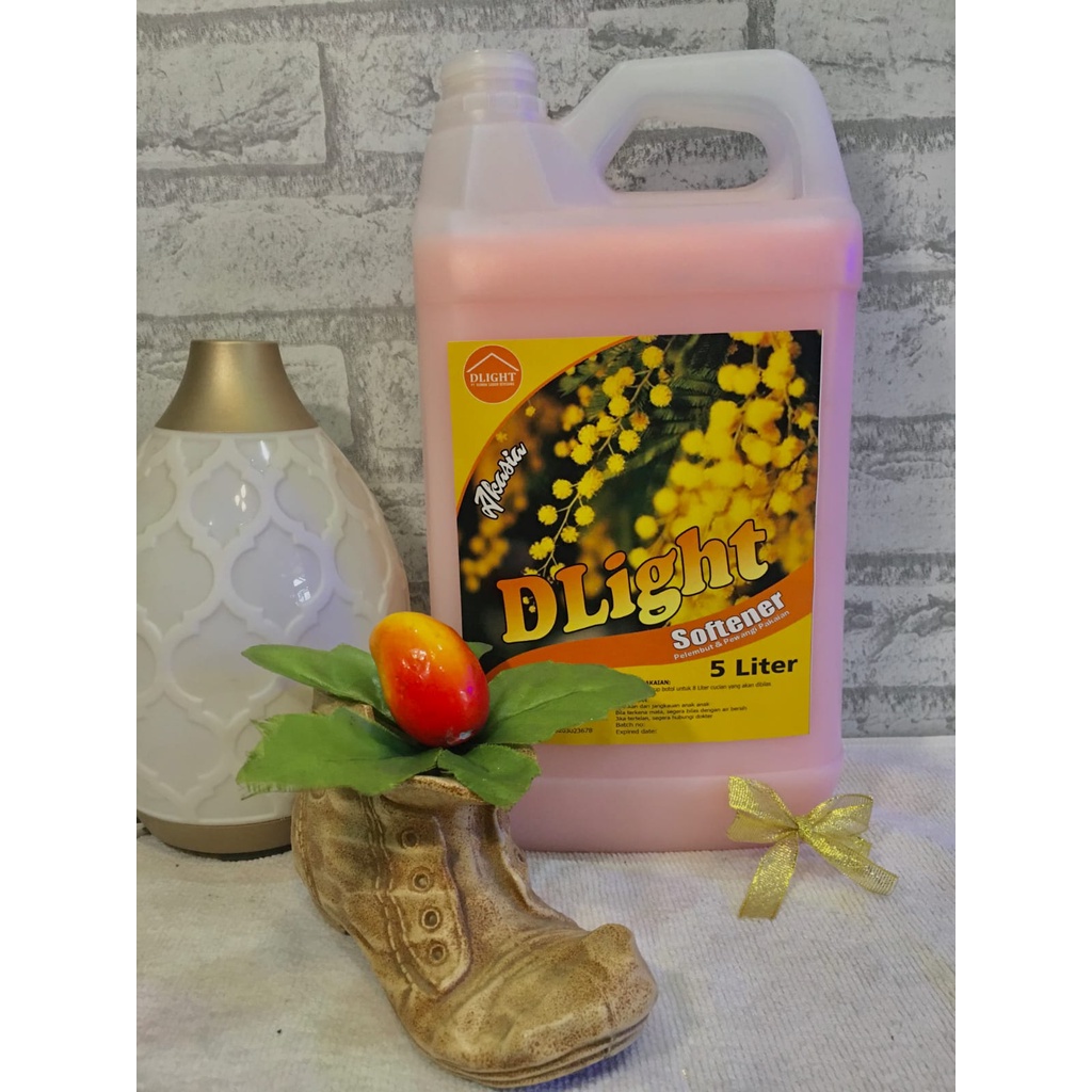 DLIGHT Softener / Pelembut Pakaian 5 LITER / Softener Laundry / Softener Wangi tahan lama