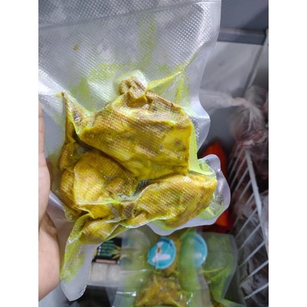 

Ayam ungkep isi 3pcs