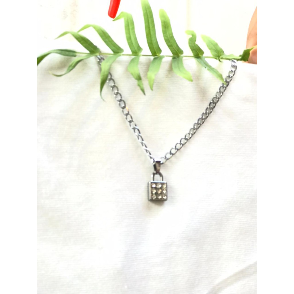 Paling murah /Kalung Rantai Liontin Gembok Boho Bahan Stainless Steel Untuk Wanita