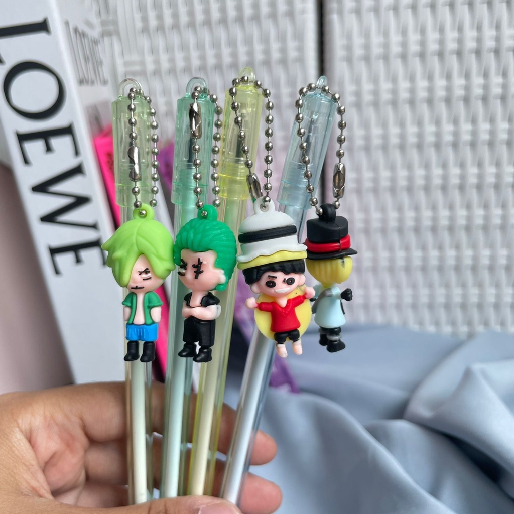 PULPEN GANTUNGAN ONE PIECE SUPER LUCU TINTA HITAM READY 4 MODEL HARGA TERMURAH PEN GEL GANTUNGAN MINIATUR ONEPIECE ALAT TULIS STATIONARY CUTE PREMIUM QUALITY