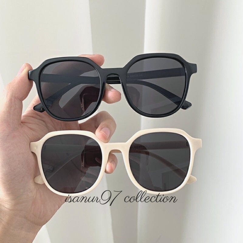 ISANUR97 - Kacamata Hitam Wanita Korean INS Fashion Oversized Square Sunglasses Gaya Retro Radiasi