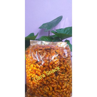 

Makaroni bantat kriuk ekstra pedas daun jeruk isi 1 kg /cemilan instan kekinian