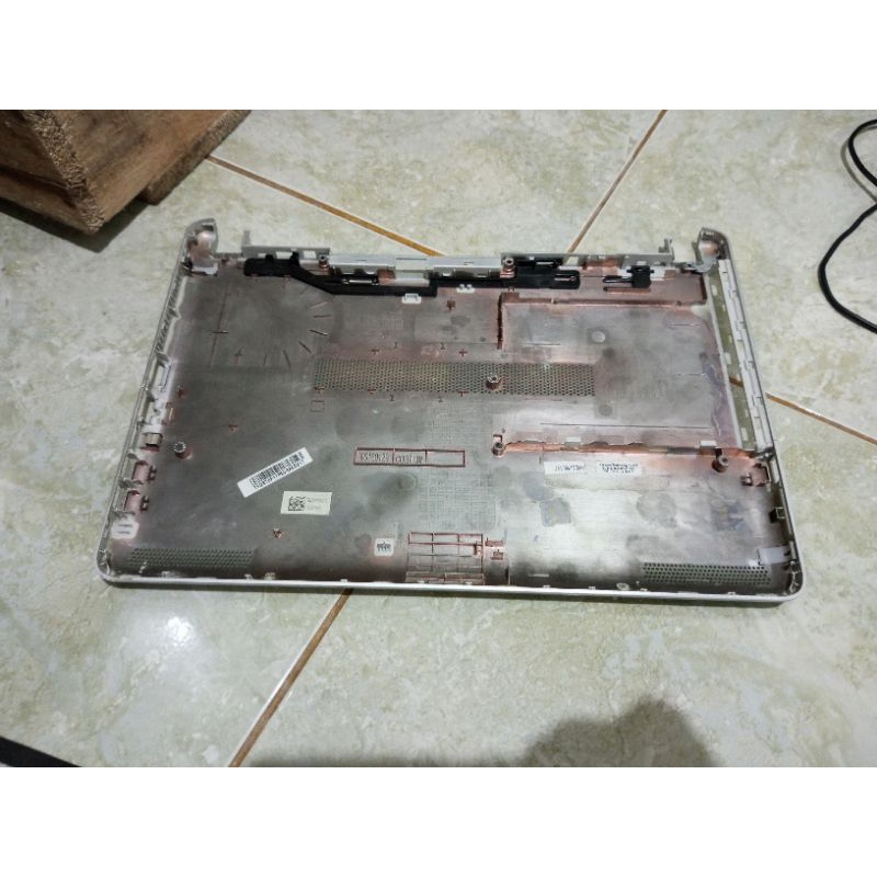 Casing bottom case bawah Laptop Hp 14 bs bw g6 240