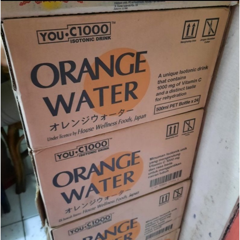 

YOU C 1000 LEMON WATER 500ML 1 DUS ISI 24 BOTOL