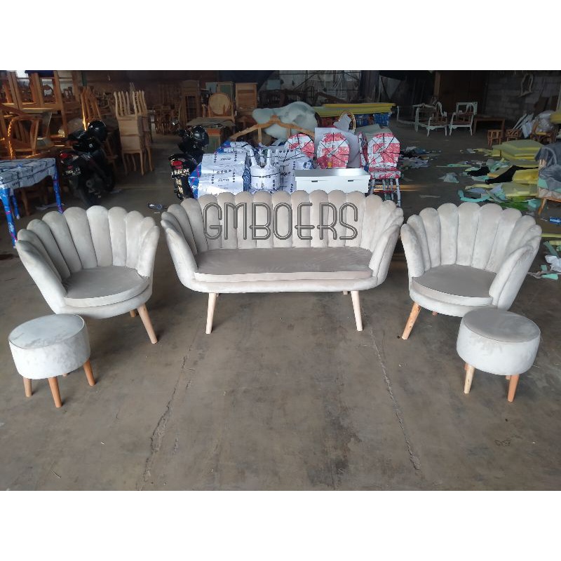 Set Pelaminan Sofa Kerang (1 Sofa, 4 kursi, 2 Stool)
