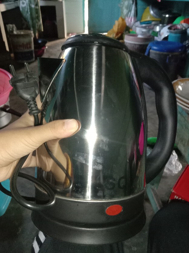 Teko Listrik 2 Liter