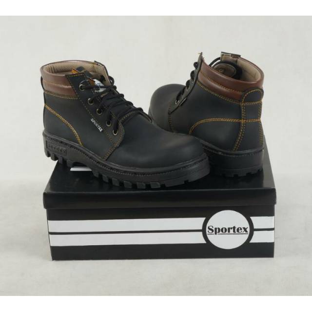 sepatu safety ujung besi khusus size 44 dan 45