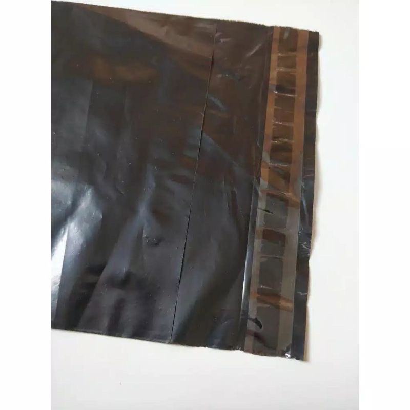 PLASTIK POLYMAILER 25x30 CM (ISI 100 LEMBAR) HITAM