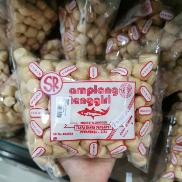 

KERIPIK AMPLANG TENGGIRI SR OLEH OLEH KHAS PEKANBARU