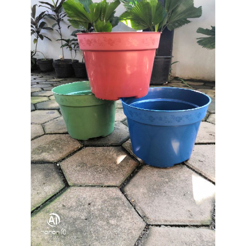 Pot Bunga Pot Tanaman Plastik  25CM