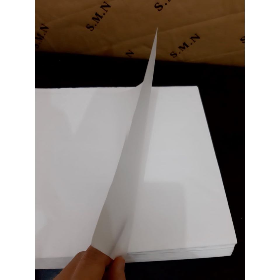 

KERTAS DORSLAG 44 X 69 CM /KERTAS PACKING/KERTAS ROTI/KERTAS BUKET BUNGA