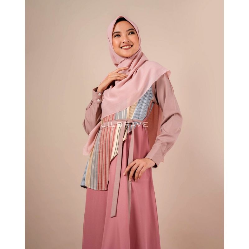 Eira Dress By Jilbrave