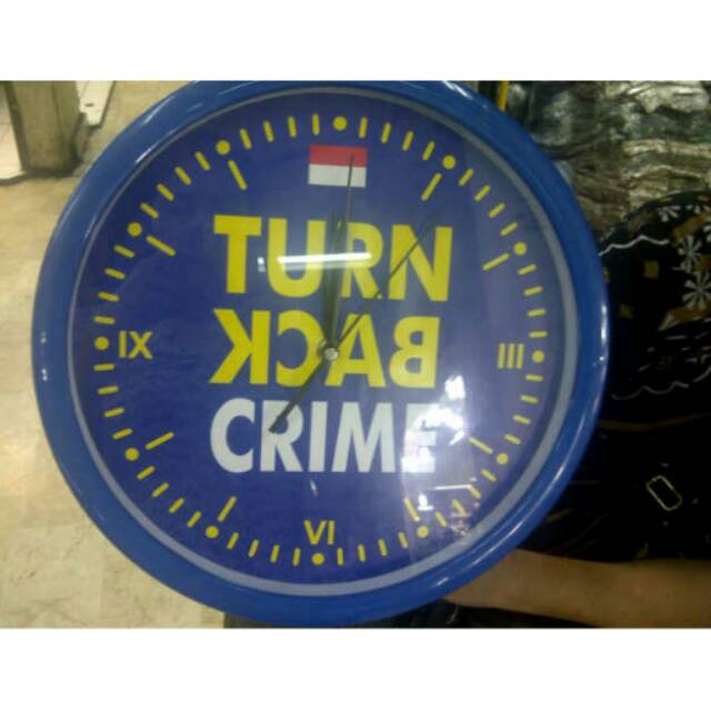 Jam Dinding Turn Back Crime