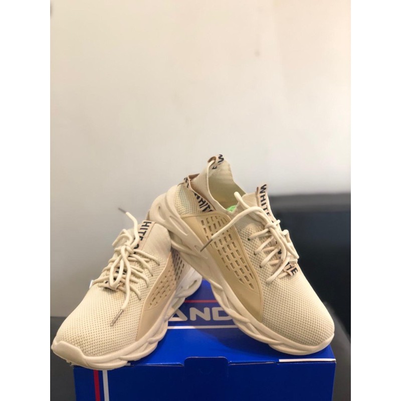 sepatu sport fashion import