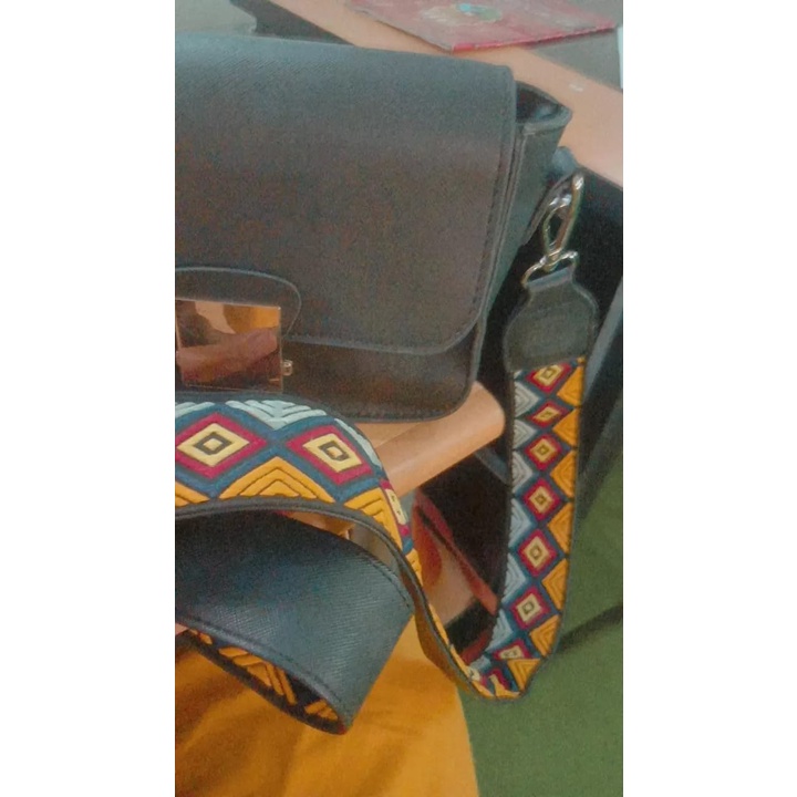 TAS SLEMPANG HITAM WANITA