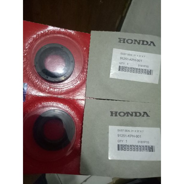 Jual SEAL RODA DEPAN HONDA KARISMA X - SUPRA X 125 - VARIO 125 Terbaru