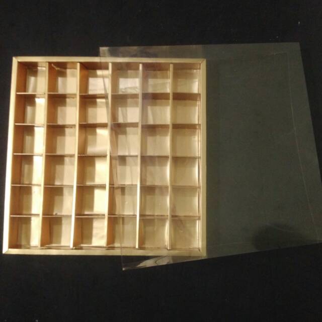 kotak coklat - kotak nastar - kotak moci sekat 6x6 dan 4x9
