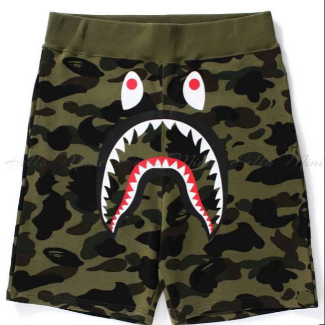 Celana pendek anak BAPE army shark