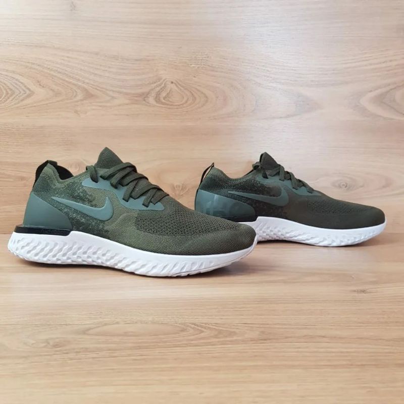 nike flyknit womens epic react