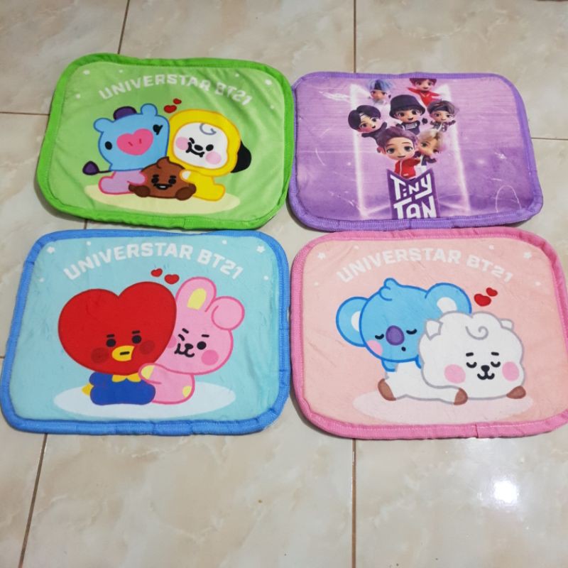 KARPET BTS Keset BTS BT21 Alas kaki BTS BT21