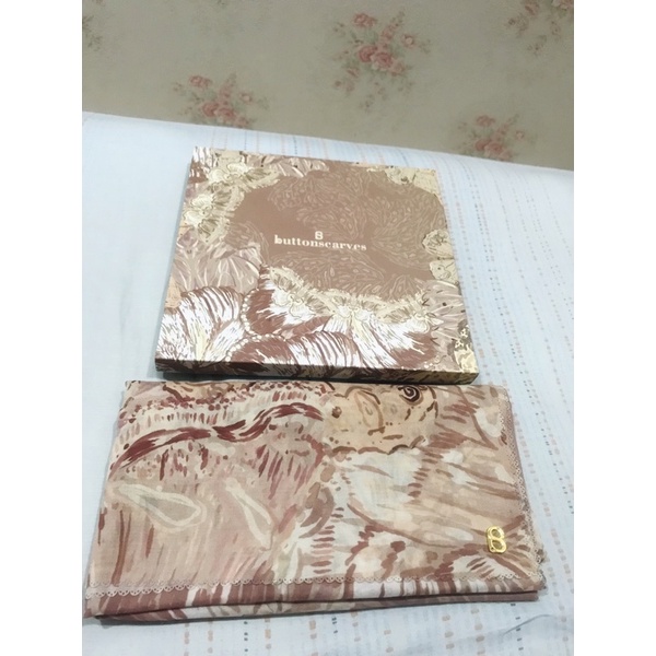 Buttonscarves farsha series misty rose preloved