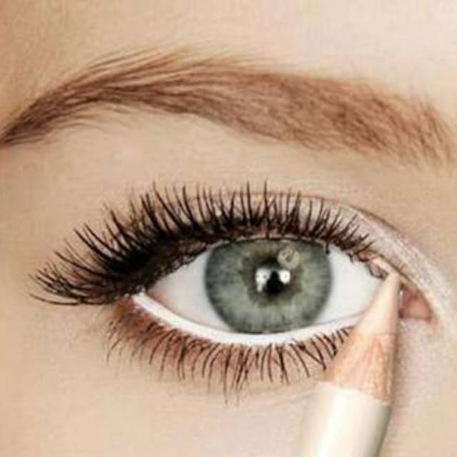 Unduh 580 Koleksi Gambar Eyeliner Putih Paling Baru HD