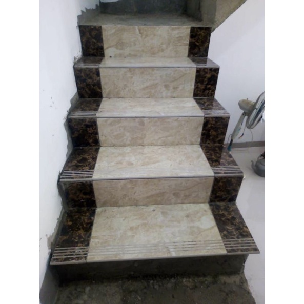 tangga granit kombinasi 30x100+20x100