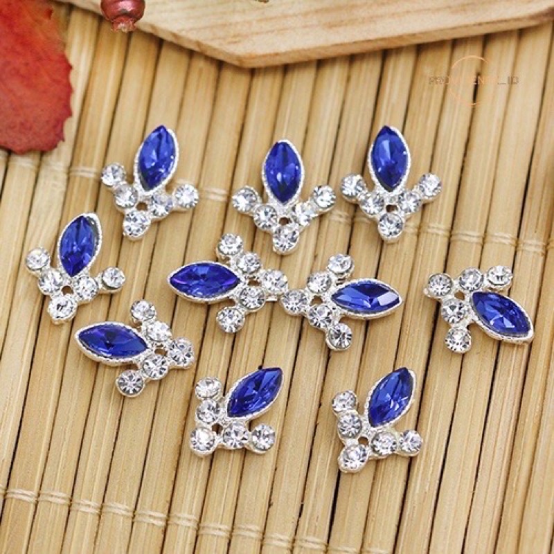 Blue Diamond Nailart Kuku Palsu pita Mini nail art 10x5 mm per Pcs