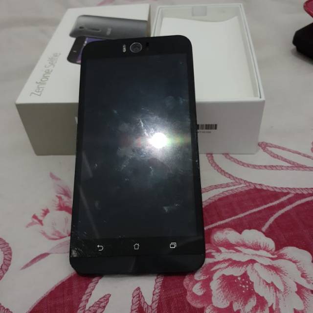 Asus zenfone selfie [second]