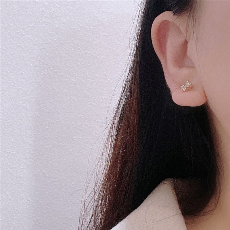 Set Anting Stud 925 Sterling Silver Needle Bentuk Hati Tulisan H Clover Gaya Korea