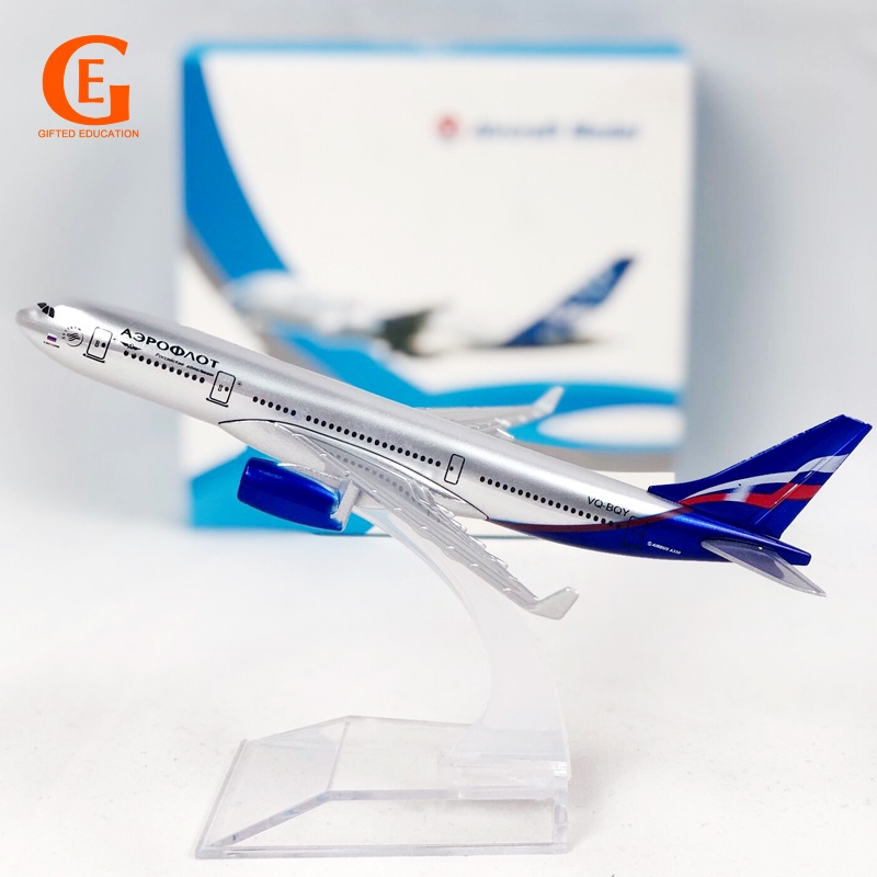 Model Pesawat Terbang Rusia Airlines A330 Airbus 330 Bahan Metal Diecast Ukuran 16cm Dengan Landing Gear