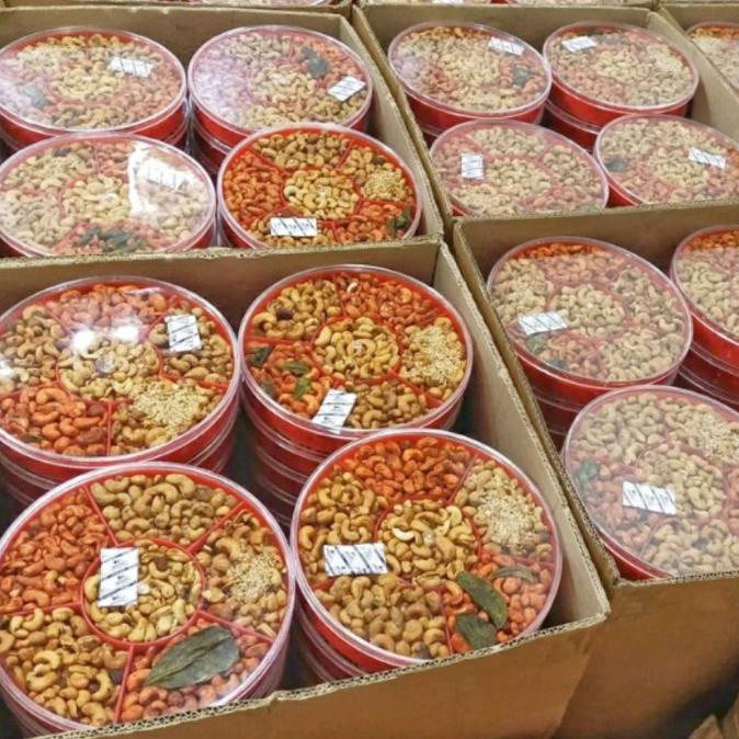 

Parsel Hampers Kacang Mede Original Rasa Lebaran Idul Fitri Premium 5 Charityystore